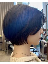 リアン アオヤマ(Liun Aoyama)&nbsp;上品ショートボブ/前髪長め/30代/40代/50代