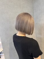 アウラ(aura)&nbsp;ミルクティー　グレージュ　ケアブリーチ　イルミナカラー