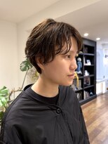 シアン ヘア デザイン(cyan hair design)&nbsp;【cyan】柔らかオリーブベージュとパーマ風ハンサムショート