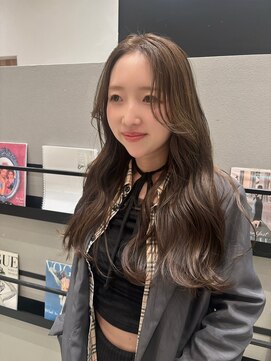 ケーツー あべのキューズモ－ル店(K-two) 柔らかベージュカラー