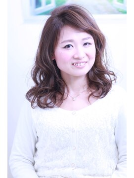 アッシュ 国立店(Ash) ふんわりナチュラルカール