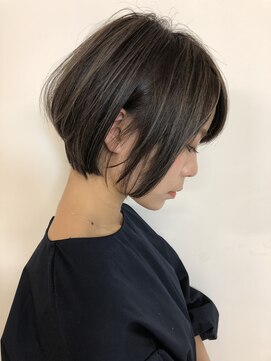 キアラ(Kchiara) 前下がりショート/ハイライト/kchiara天神川野直人