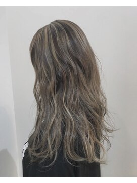 コロ(COLO) 【COLO 吉祥寺 都甲菜穂】ハイライトMIXグレージュカラー