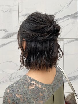 ブリス(VLISS) カジュアルハーフアップアレンジ