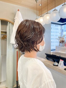 ロンドアジュール 横浜(Lond azur) パーマで動きのあるショートボブ