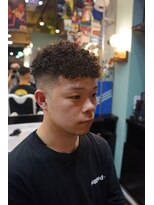 タイト スワッグ バーバーワークス(TIGHT SWAG BARBERWORKS)&nbsp;ジェリカール×スキンフェード