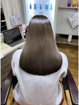 アウラ 近鉄八尾駅前店(Aura)&nbsp;レイヤーカット×イルミナカラー×UPTOGLOSS髪質改善  近鉄八尾
