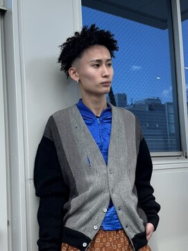 カイ(X) 針金アフロ