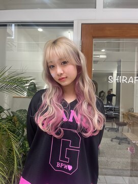 シラフ(SHIRAF) ホワイト×ピンク　インナーカラー