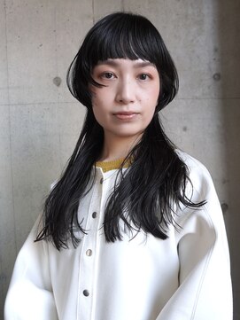 ハーヒム(her him) ロング/黒髪/ロングウルフ/個性派ロング/ロングパーマ/警固