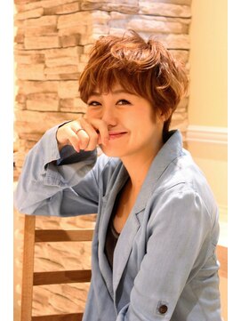 レウナ 外苑前(Reuna) 大人可愛いナチュラルショート【外苑前・青山・表参道】