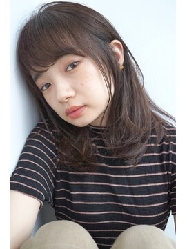 コス(kos) ラフでタイトなシルエット