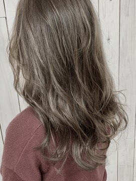 ローウェル(Rowel) ヌーディーベージュ×3Dハイライト