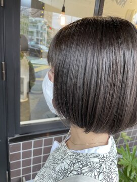 アオゾラヘアー フジサキグウ(AOZORA HAIR FUJISAKIGU) 丸みボブ マットアッシュ スタイルング簡単 20代30代女性人気