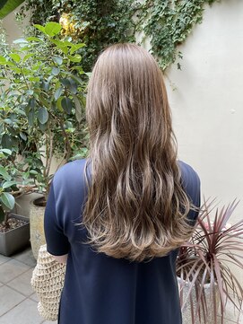 メイクス 表参道(MAKE'S omotesando) ハニーベージュ×インナーカラー