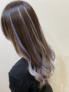 ヘアーグランデシーク(Hair Grande Seeek) ホワイトブルーメッシュシールエクステ