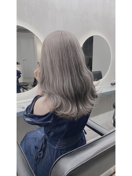 サイ アオヤマ(sai AOYAMA) シルバーグレーラテ