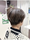 ショートボブ