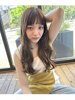 エテバイリリア(ete by LILIA.)&nbsp;レイヤーをいかしたコテ巻きヘア