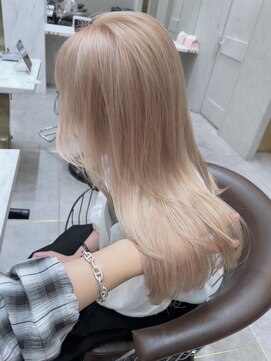 ロンド レア 天神大名店(Lond Le’a) デザインカラー/レイヤーカット/ウェットヘア/オリーブベージュ