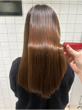 イオエ 西梅田(ioe) ブリーチなしカラー／髪質改善/ミルクティーベージュ/顔へア