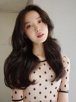 シア(sia)&nbsp;韓国風くびれレイヤー髪質改善ブラウンベージュ小顔美髪20代30代