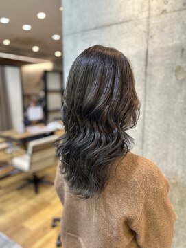 黒髪カタログ/クラゲヘアー/オリーブグレー/千葉駅