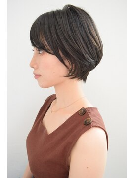 ナチュラルショートボブ