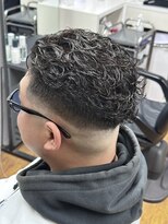 ディライト(Delight)&nbsp;極道パーマ×スキンフェード