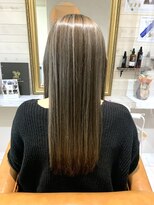 ラトゥーナ(Ratuna)&nbsp;【Ratuna/塚口】白髪ぼかしOK☆グレージュハイライト