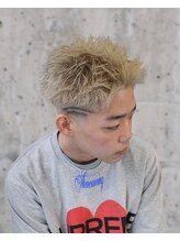 メンズショートはお任せください(ビジネスからカジュアルまで幅広く対応可)