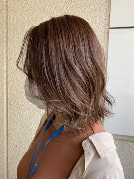 ラべリー 池袋(LOVELEY) アイスティーブラウン　ヘアカラー　【池袋】