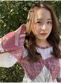 カーキベージュ