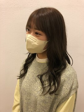 ビーワールド(B WORLD) 黒くないうるつや暗髪【デザインカラー/髪質改善】