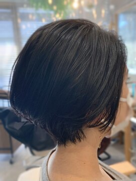 グラッシー センター北店(GLASSI) ショートボブ★耳かけショート★センター北