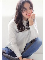 アリーズ シブヤ(ALLYS shibuya)&nbsp;フェミニティ ナチュラルアッシュ 大人かわいい ロングレイヤー