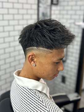 トップバイスリーナイン(TOP by THREE NINE) フェードカット