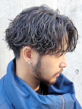 フィフス 原宿(fifth) 波巻きスパイラルパーマセンターパート刈り上げツイストパーマ