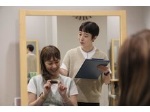 髪の毛の痛みも気になる方の場合はヘッドスパと一緒にトリートメント施術をするのもオススメ！