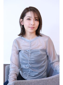 アンヘア(unhair) スリーク外ハネミディ