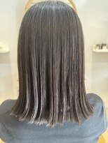 アリビオ(alivio)&nbsp;【縮毛&髪質改善】キリッパミディースタイル