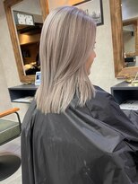 サニー 渋谷(SUNNY) バレイヤージュ、ハイライト、レイヤーロング、グレーベージュ