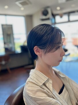 トゥファインラックス(toofineLuxe) 耳掛けハンサムショートスタイル