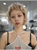 ハイトーンベージュ　レイヤーボブ