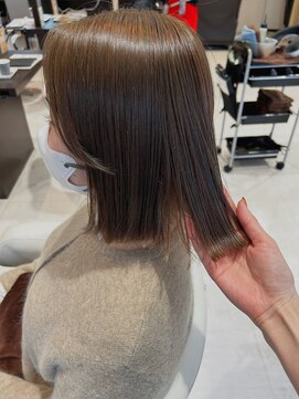 ブリーチなしベージュ