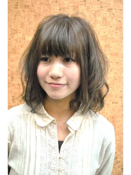 シキブフクヤマ(SIKIBU FUKUYAMA) ゆらゆらボブ