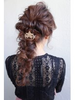 イソラブル(ISOLA-blu) 【パーティースタイル】ふんわり編み下ろしスタイル