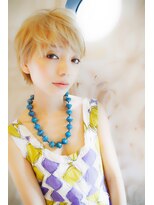 ブーケ(BOUQUET)&nbsp;エッジショート・ケアブリーチ・小顔・耳かけ・斜めバング