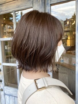 エイミーバイアフロート(amie  by afloat) ＊ 脱切りっぱなし！くびれボブ