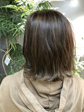 アパルトメント ジェシカ(l'appartement de Jessica) 外はねスタイル